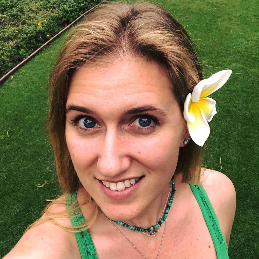 Meet your Posher, Alisa